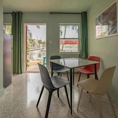 Tropical Breeze Apartment Clearwater Beach Exterior photo